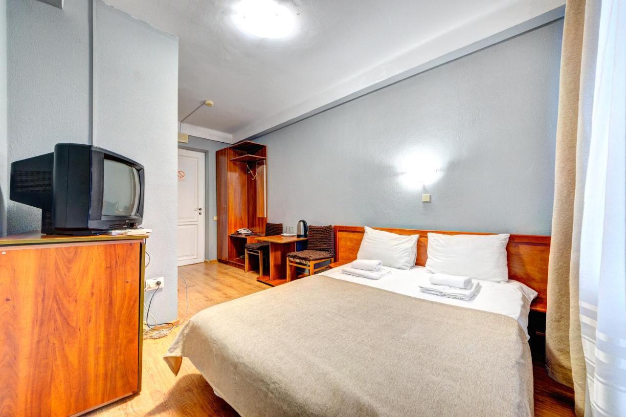 Hotel 7F Kyiv Exterior foto